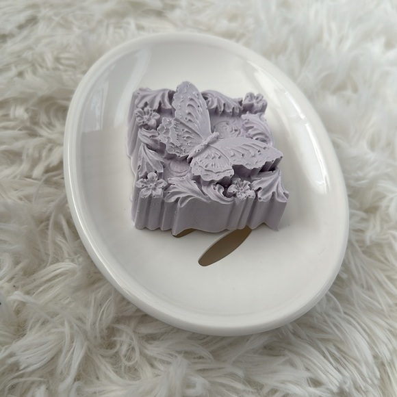 Butterfly 🦋 soap bars- Set of 3 - Picture 4 of 7